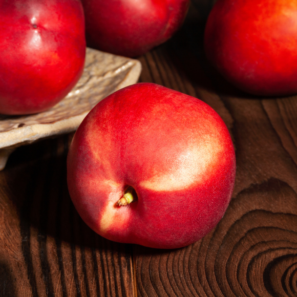 Imagem Fruto da Nectarina Nina