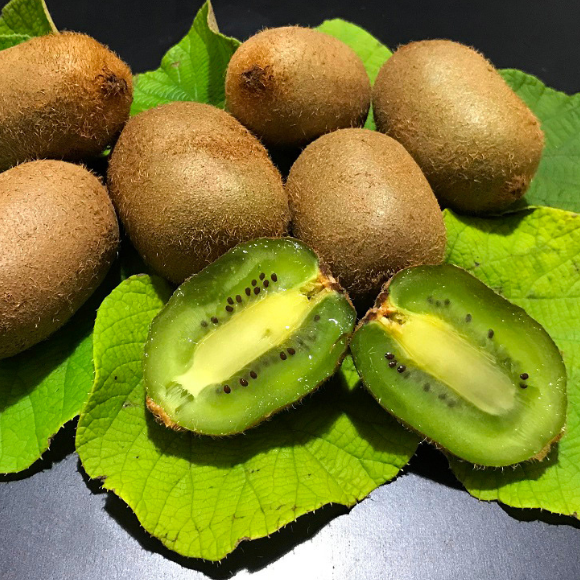 Imagem Fruto da Kiwi Monty